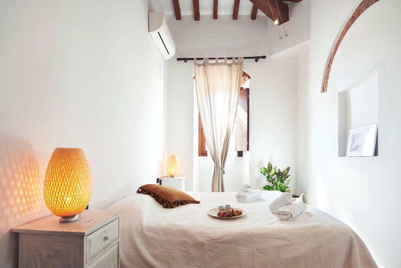 One Of A Kind Near The Duomo W/Balcony Palace Apt Florencia Exterior foto