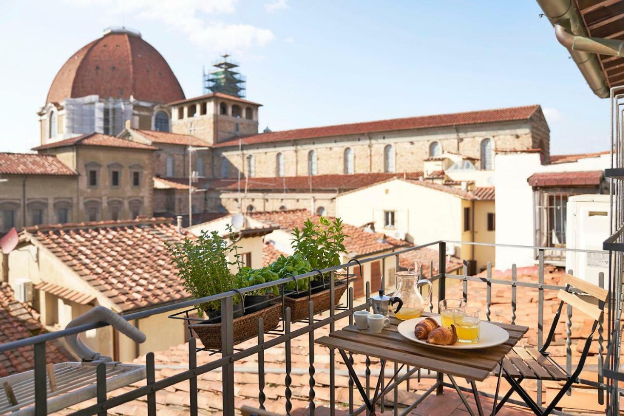 One Of A Kind Near The Duomo W/Balcony Palace Apt Florencia Exterior foto